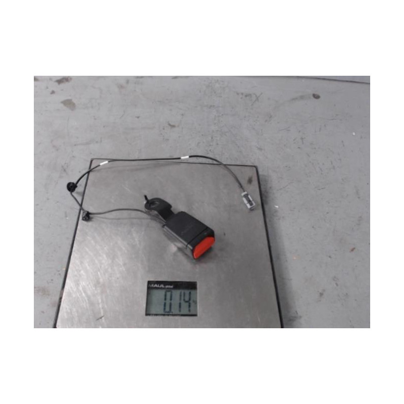 Attache ceinture avant droit DACIA SANDERO 2