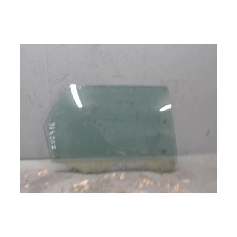 Vitre arriere droit VOLVO V 50