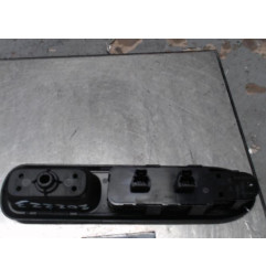 Interrupteur de leve vitre avant gauche PEUGEOT 407 Photo n°1