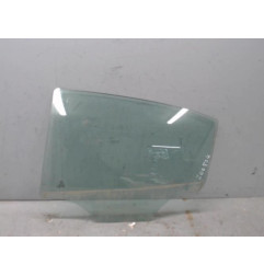 Vitre arriere gauche PEUGEOT 208 1 Photo n°1