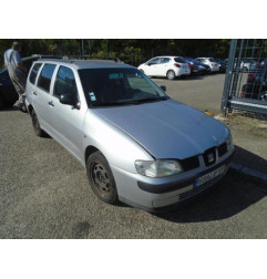 Feu arriere principal gauche (feux) SEAT CORDOBA 1 Photo n°10