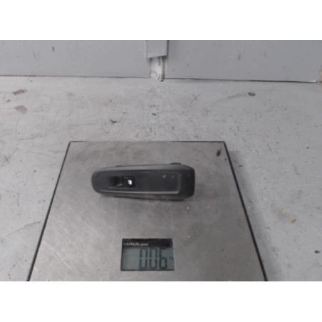 Interrupteur de leve vitre arriere droit PEUGEOT 308 2