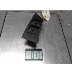 Interrupteur de leve vitre avant gauche OPEL ASTRA J Photo n°1