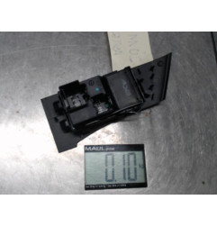 Interrupteur de leve vitre avant droit OPEL ASTRA J Photo n°1