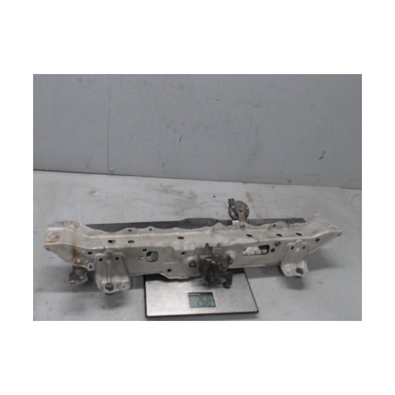 Traverse superieure TOYOTA YARIS 2