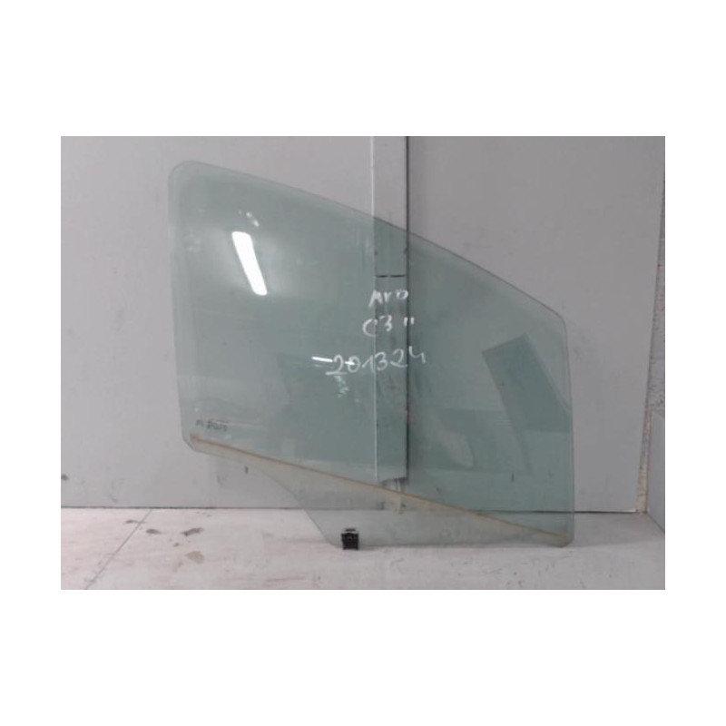 Vitre avant droit CITROEN C3 2