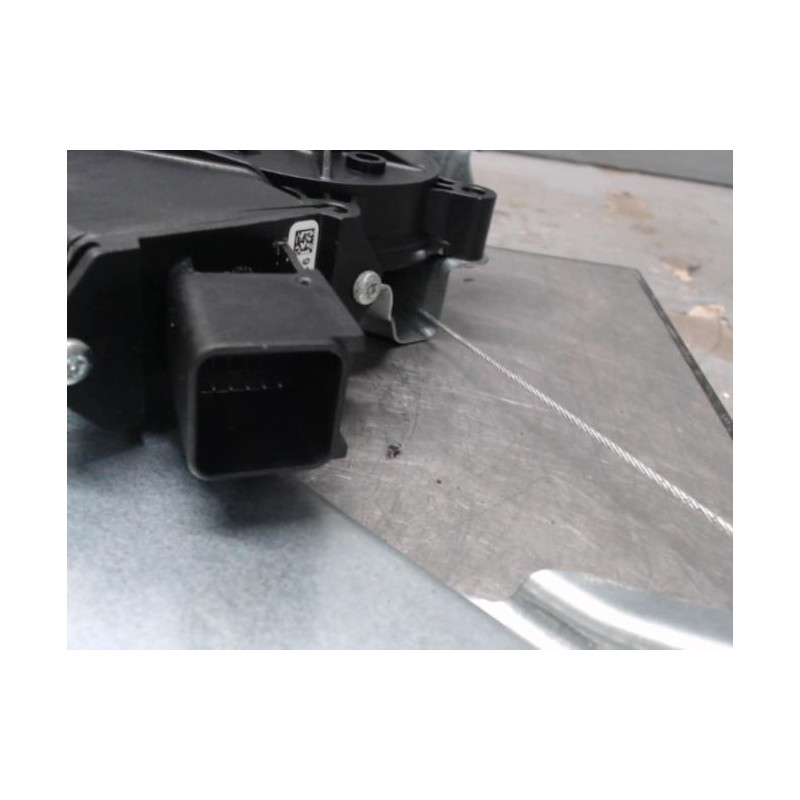 Moteur leve vitre arriere gauche OPEL ASTRA J