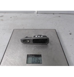 Interrupteur de leve vitre arriere droit PEUGEOT 3008 1