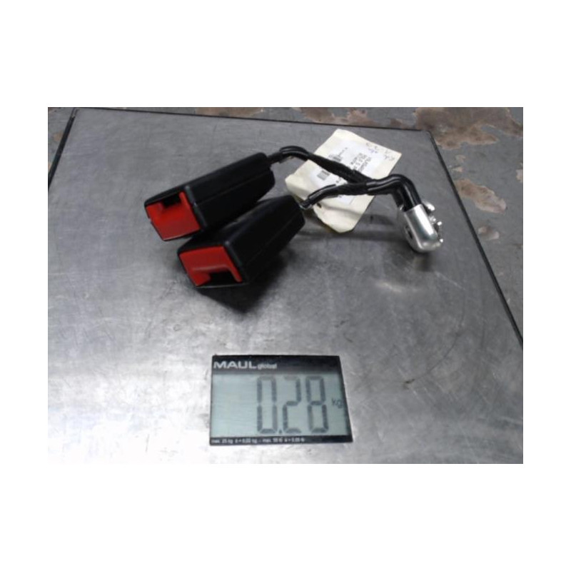 Attache ceinture arriere gauche VOLKSWAGEN POLO 5