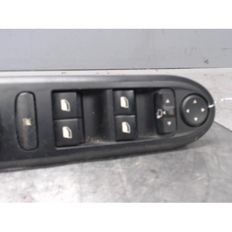 Interrupteur de leve vitre avant gauche PEUGEOT 407