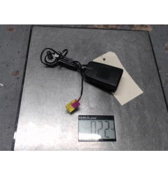 Attache ceinture arriere droit OPEL MERIVA B Photo n°1