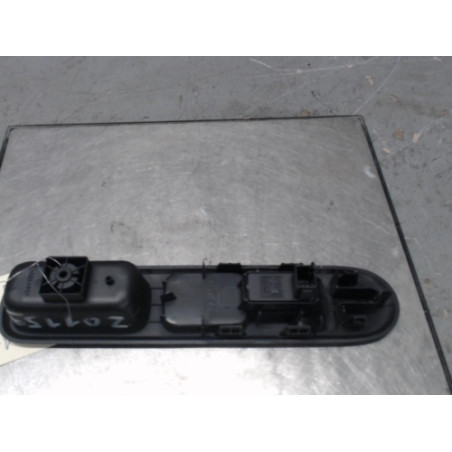 Interrupteur de leve vitre avant droit PEUGEOT 5008 1 Photo n°1
