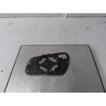 Glace retroviseur droit FORD FUSION Photo n°1