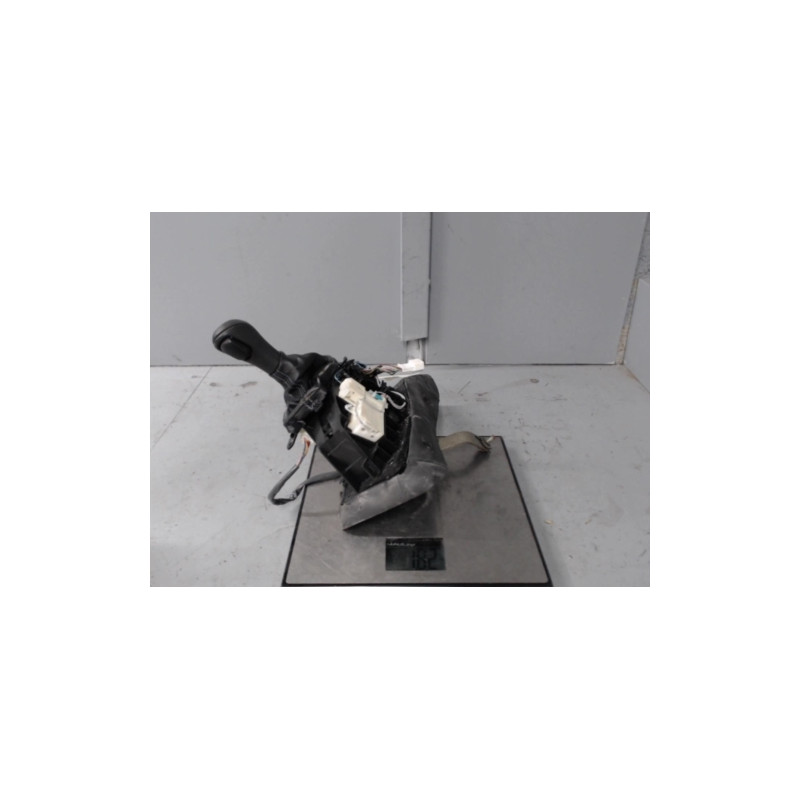 Pommeau de vitesses INFINITI Q50