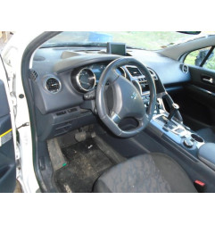 Bouton de warning PEUGEOT 3008 1 Photo n°8