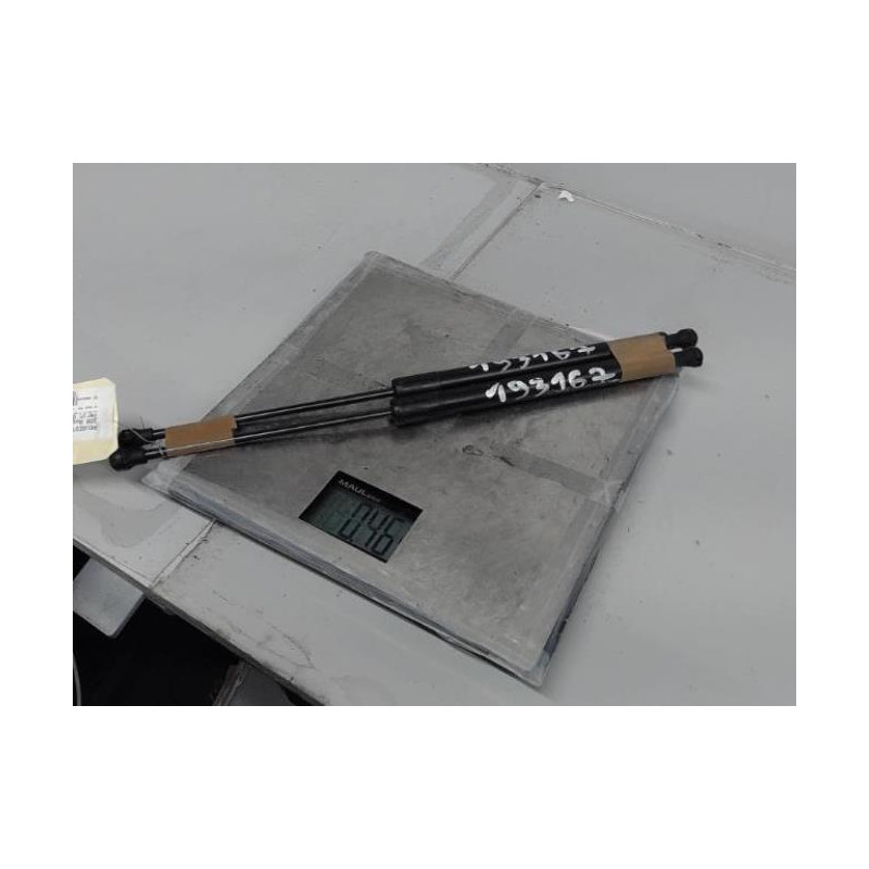 Verin de coffre PEUGEOT 208 1