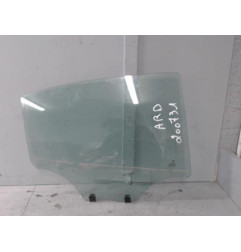 Vitre arriere droit PEUGEOT 208 1 Photo n°1
