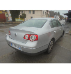 Feu arriere secondaire droit (feux) VOLKSWAGEN PASSAT 5 Photo n°5
