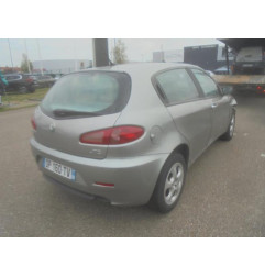 Pare choc arriere ALFA ROMEO 147 Photo n°9