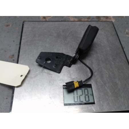 Attache ceinture arriere gauche CITROEN DS4