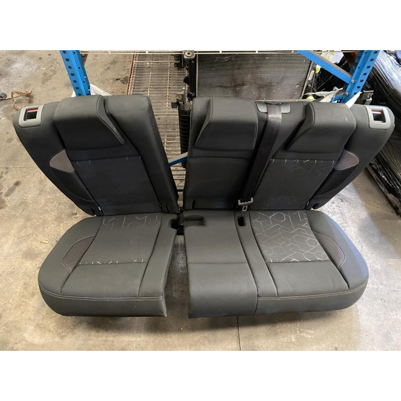 Banquette arriere PEUGEOT 2008 1