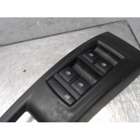 Interrupteur de leve vitre avant gauche OPEL MERIVA B Photo n°1