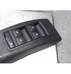 Interrupteur de leve vitre avant gauche OPEL MERIVA B Photo n°3