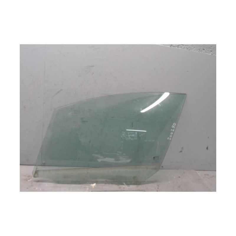 Vitre avant gauche OPEL MERIVA B