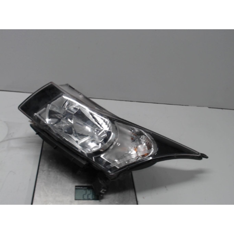 Optique avant principal gauche (feux)(phare) CHEVROLET CRUZE