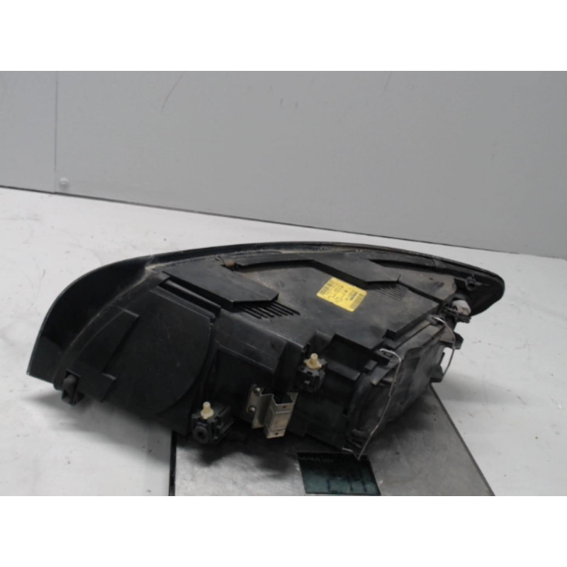 Optique avant principal droit (feux)(phare) VOLVO S 40 2