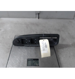 Interrupteur de leve vitre avant gauche VOLKSWAGEN PASSAT 5 Photo n°1