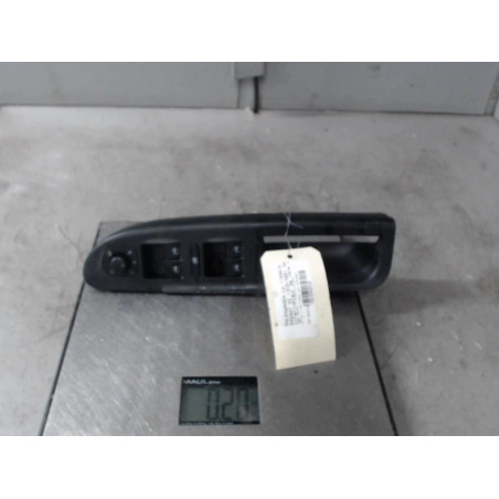 Interrupteur de leve vitre avant gauche VOLKSWAGEN PASSAT 5 Photo n°1