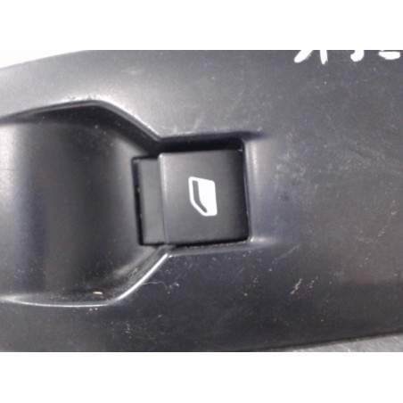 Interrupteur de leve vitre avant droit PEUGEOT 208 1