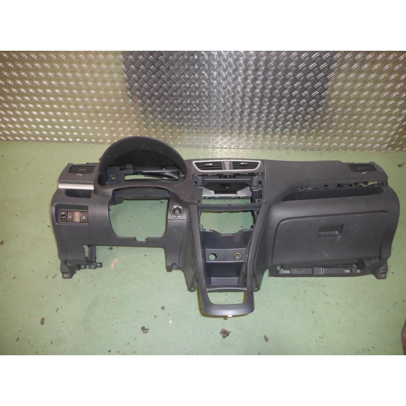 Planche de bord complete SUZUKI SWIFT 4