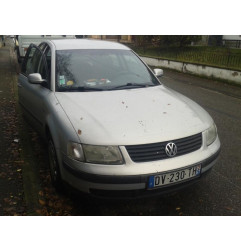 Cache moteur  VOLKSWAGEN PASSAT 4 Photo n°4