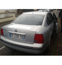 Cache moteur  VOLKSWAGEN PASSAT 4 Photo n°5