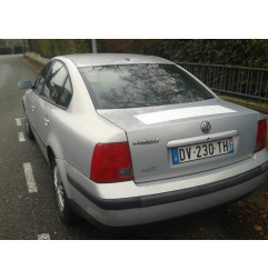 Cache moteur  VOLKSWAGEN PASSAT 4 Photo n°6