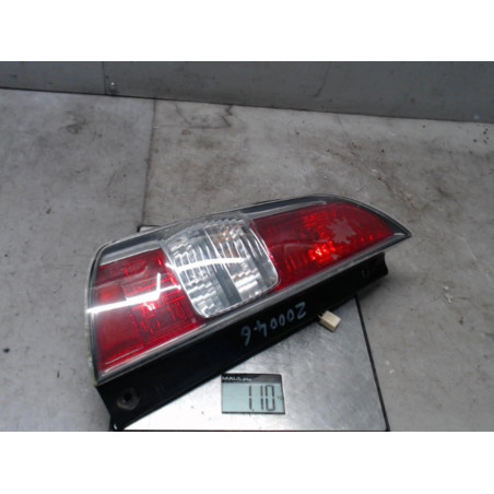 Feu arriere principal gauche (feux) DAIHATSU SIRION 2 Photo n°1