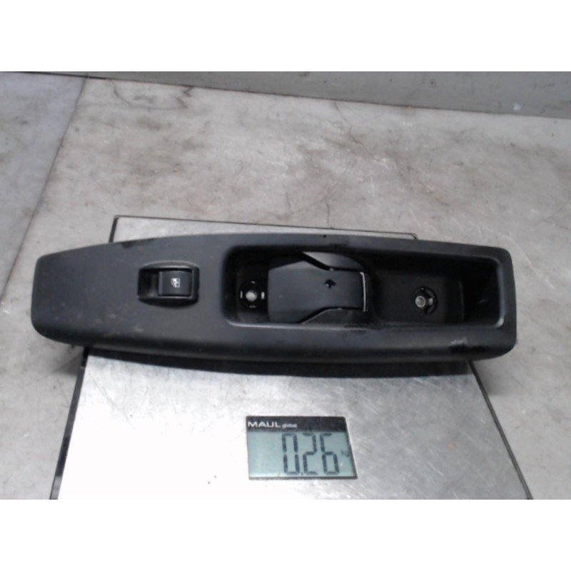 Interrupteur de leve vitre avant droit FIAT DOBLO 2