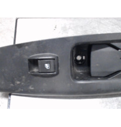 Interrupteur de leve vitre avant droit FIAT DOBLO 2