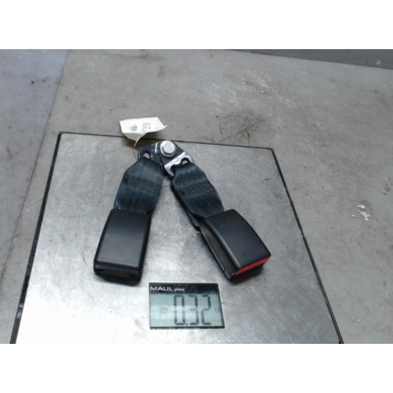 Attache ceinture arriere droit DACIA SANDERO 2