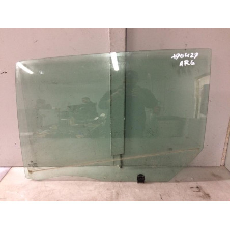 Vitre arriere gauche PEUGEOT 308 2 Photo n°1