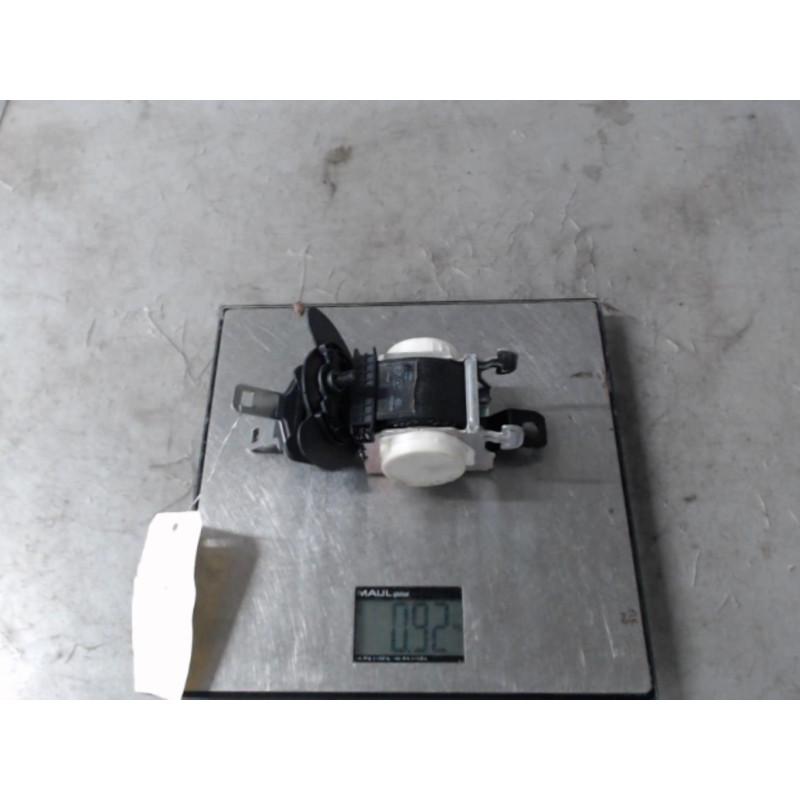 Ceinture arriere centrale PEUGEOT 5008 1