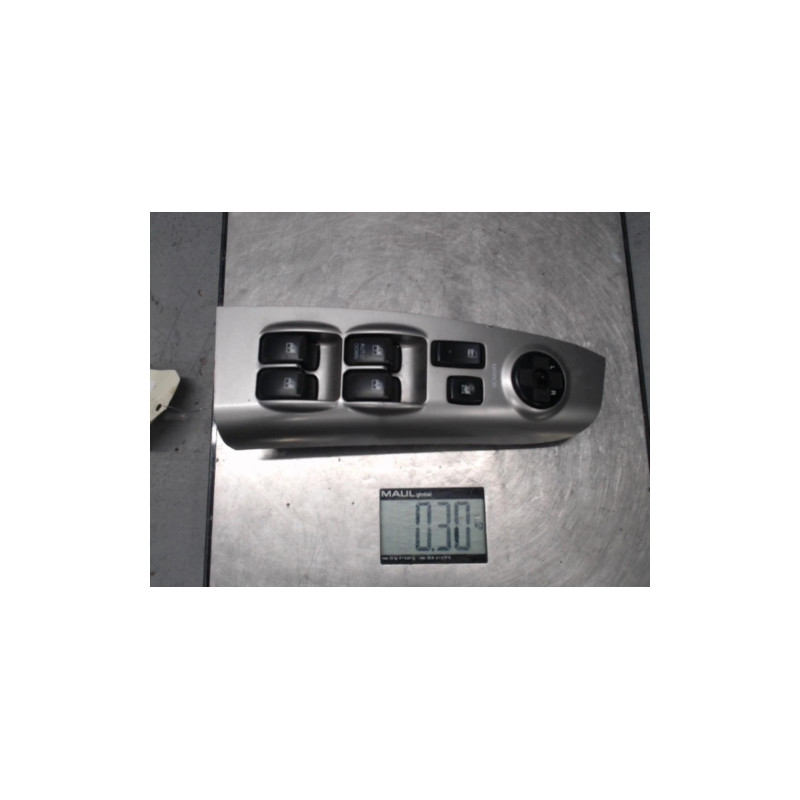 Interrupteur de leve vitre avant gauche KIA SPORTAGE 2