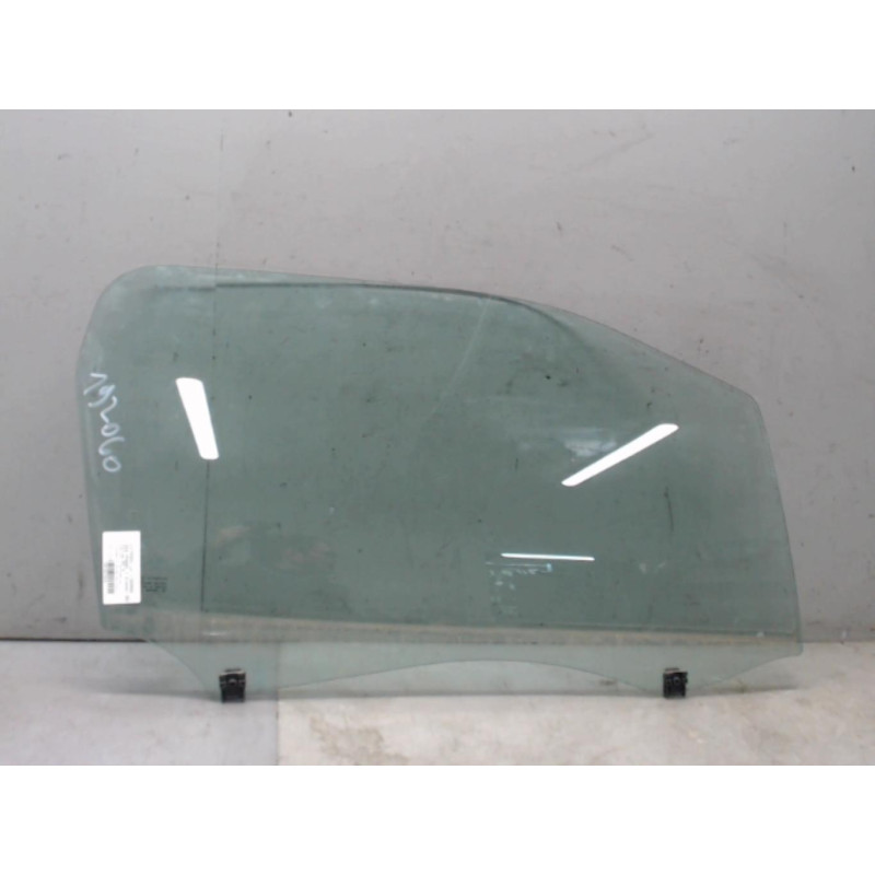 Vitre avant droit CITROEN DS3