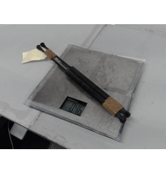 Verin de coffre PEUGEOT 208 1