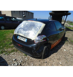 Vitre avant droit PEUGEOT 208 1