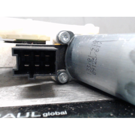 Moteur leve vitre arriere gauche MERCEDES CLASSE B 245 Photo n°1