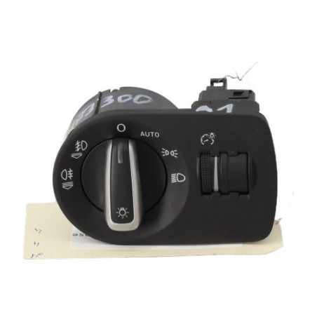 Commande de phare AUDI A1 1 Photo n°1