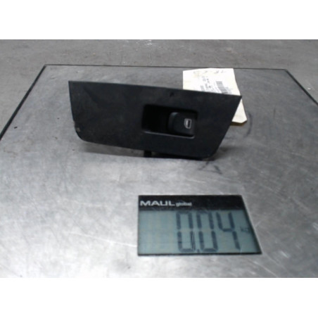 Interrupteur de leve vitre avant droit AUDI A1 1 Photo n°1